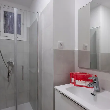 Alcam Entenza 아파트